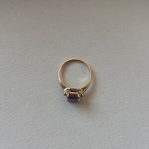 Elegant Gold and Purple Women's Ring